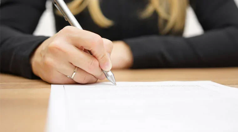 ¿Cómo cambiar de apellido? 