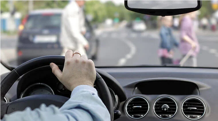 ¿Cuáles son los valores y descuentos de las multas de tránsito? 